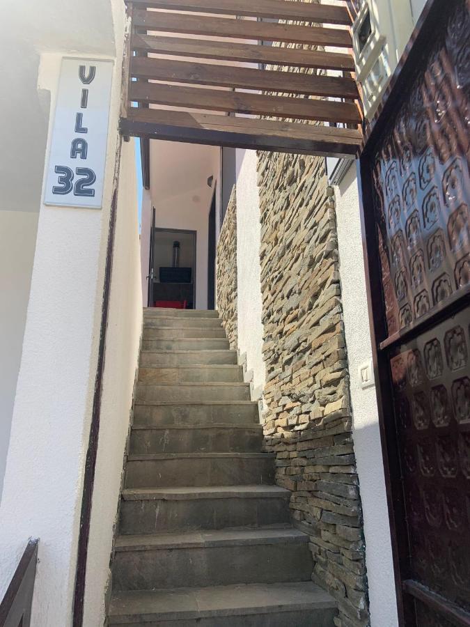 Vila 32 Berat Exteriér fotografie
